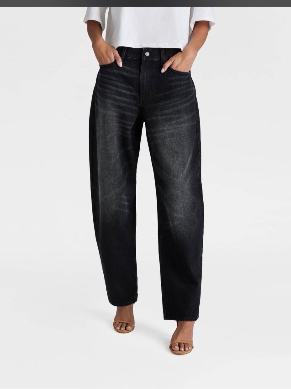 KBB Mid-Rise Black Barrel-Leg Jeans for Women